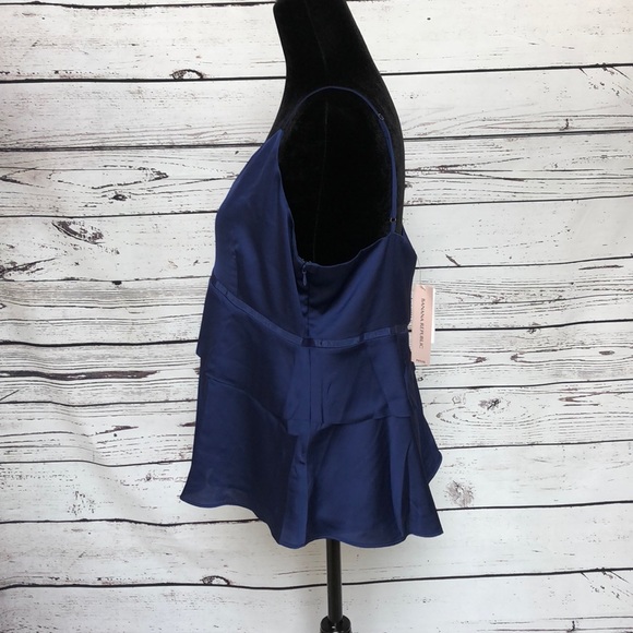 ⚡️NWT! Banana Republic blue satin ruffle top 12P - Picture 4 of 8